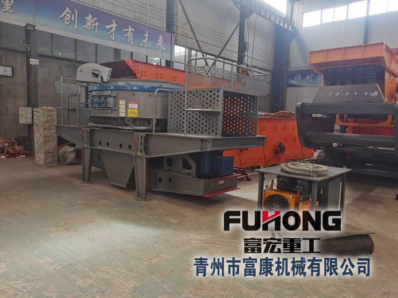 沖擊式破碎機(jī)單機(jī)有固定機(jī)型也有移動(dòng)機(jī)型，用戶(hù)可根據(jù)實(shí)際情況進(jìn)行選配